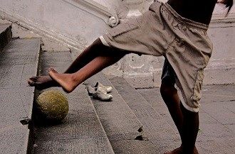 Street football Steve Martinez/Flickr